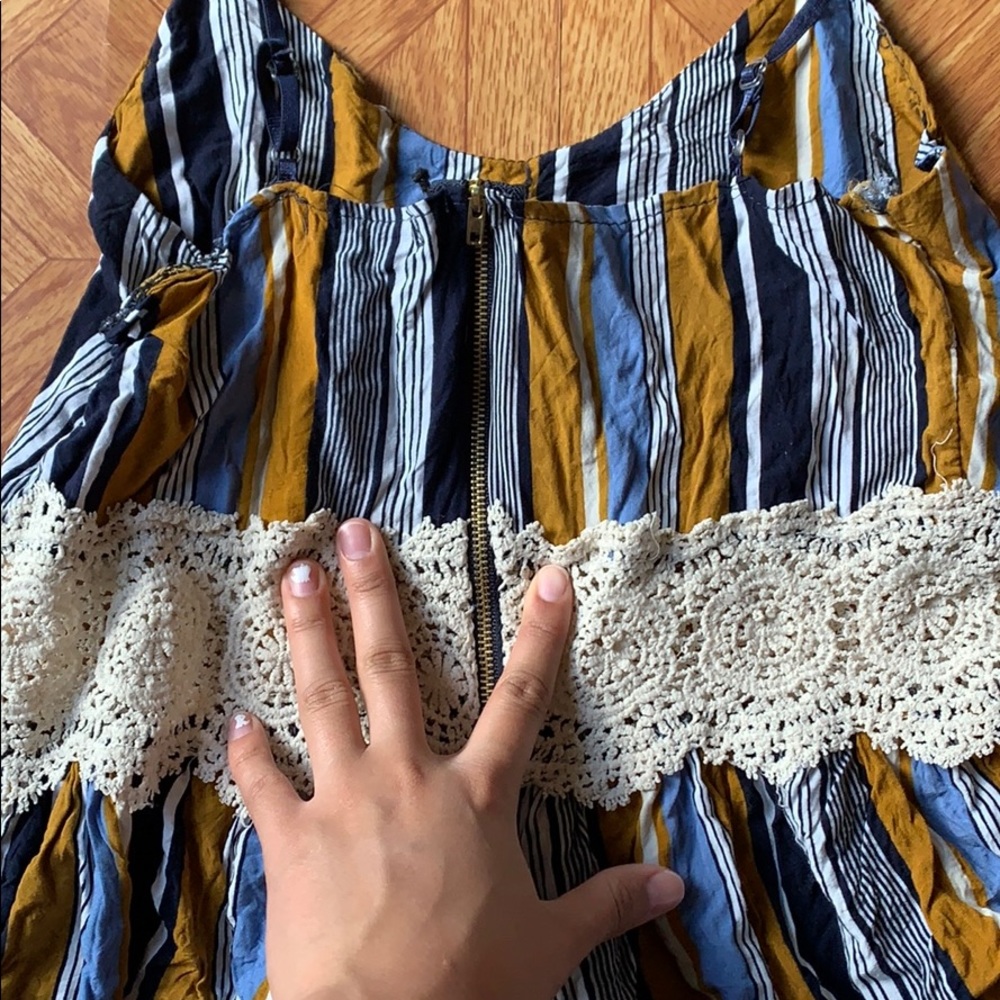 One piece - Picture 3 of 3